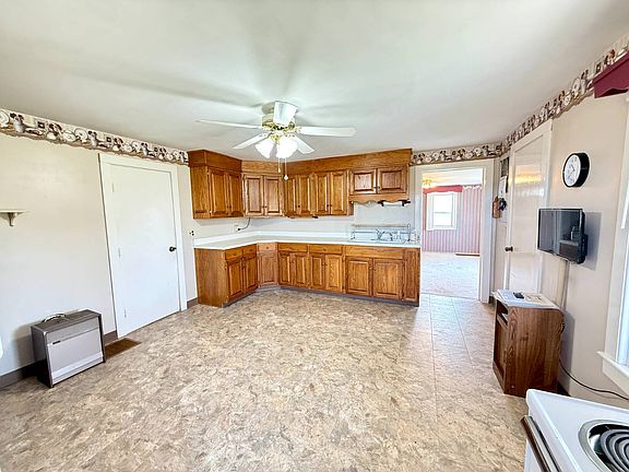 5th image of 236 Granite Rd