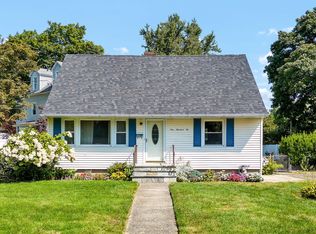 102 Albright Ave, Stratford, CT 06614