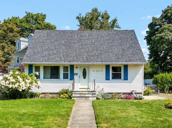 102 Albright Avenue, Stratford, CT 06614