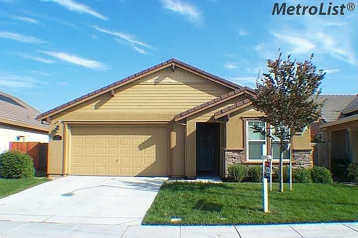 1st image of 1746 Dalia Ln