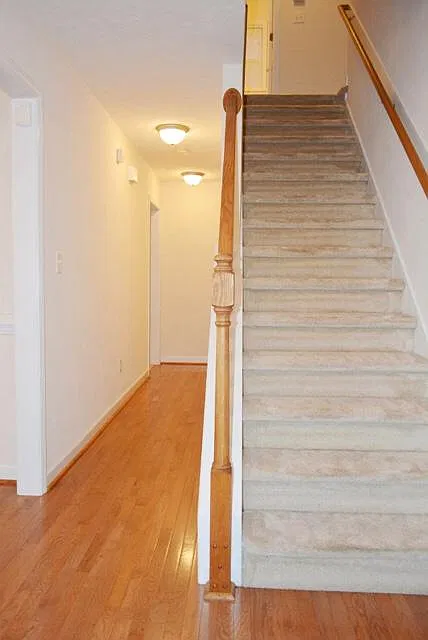 3 bed, 2.5 bath, 2470 sqft, $2,000 — Photo 3