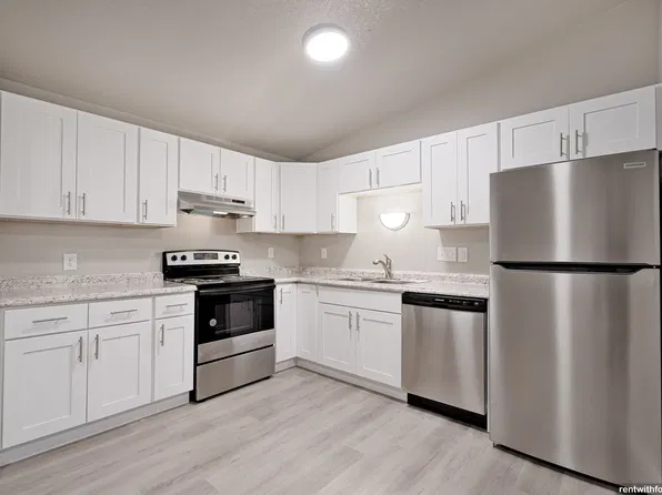 3809 E. River Dr., 3809 E River Dr #4, Green Bay, WI 54301