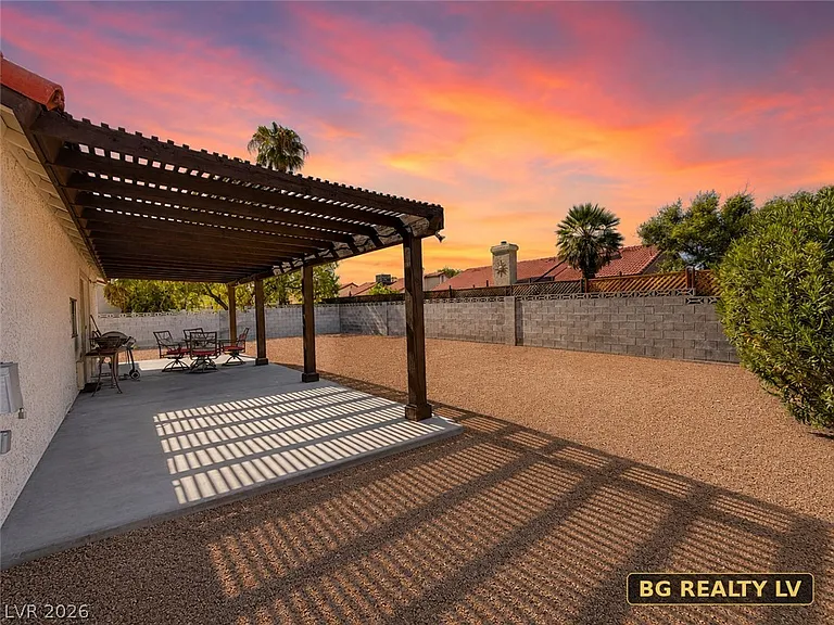6600 Light Breeze Dr — Photo 20