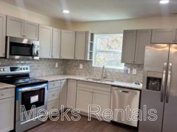 2nd image of 310 68th St SE Unit A