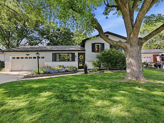 2nd image of 2598 Parlin Dr