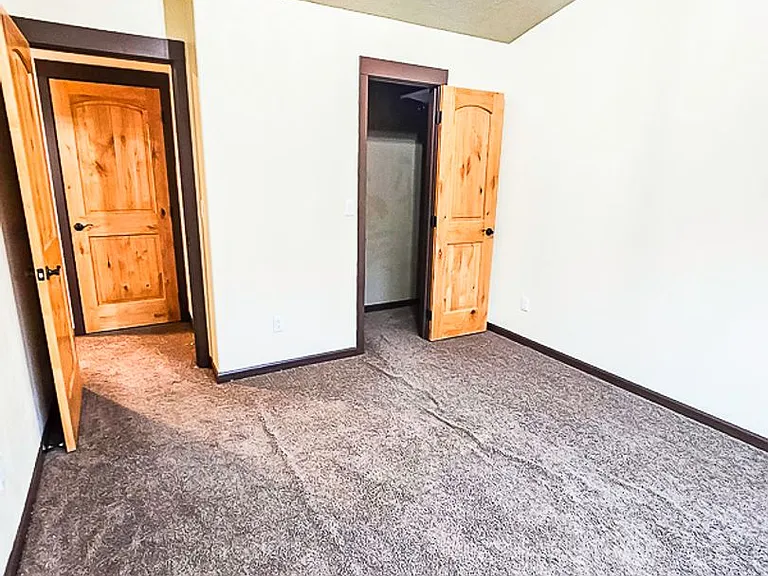 1374 Bristol Rd — Photo 19