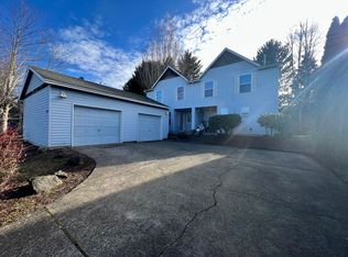 15736 NE Milton Pl, Portland, OR 97230