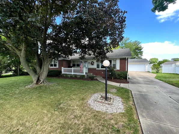 609 N Otter Creek Rd, Streator, IL 61364