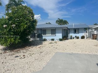 160 10th St, Key Colony Beach, FL 33051
