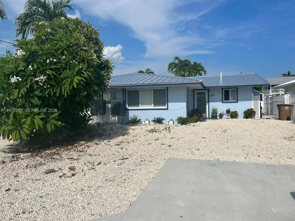 160 10th St, Key Colony Beach, FL 33051