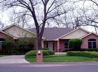 316 Columbine St, Meadowlakes, TX 78654