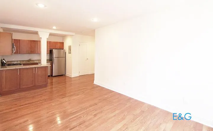 1 Bennett Ave #37 — Photo 4
