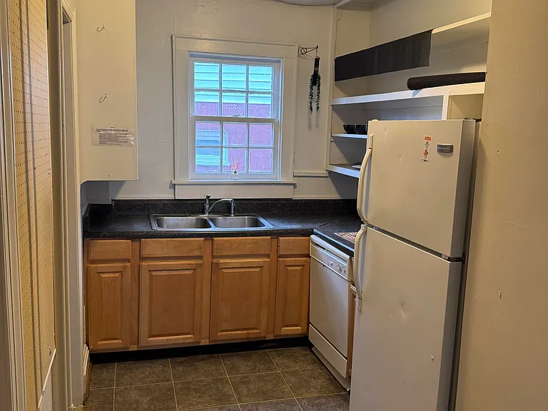 524 Valley Rd — Photo 11