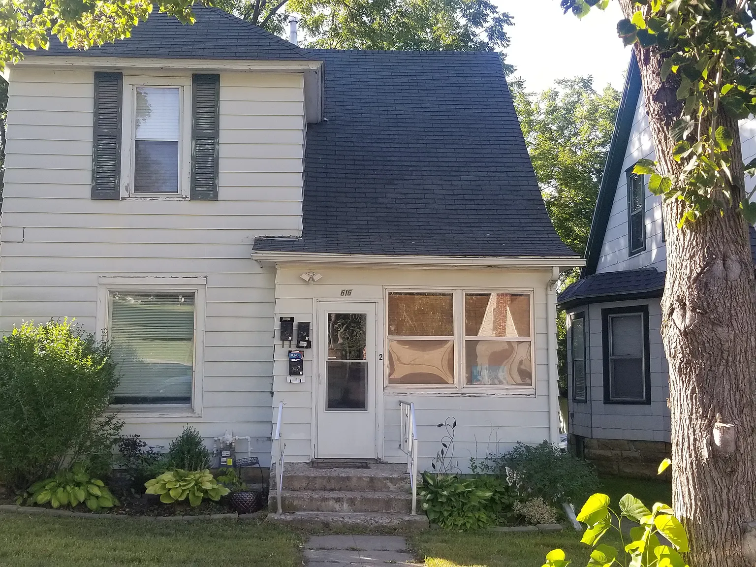1 bed, 1074 sqft, $825 — Photo 1