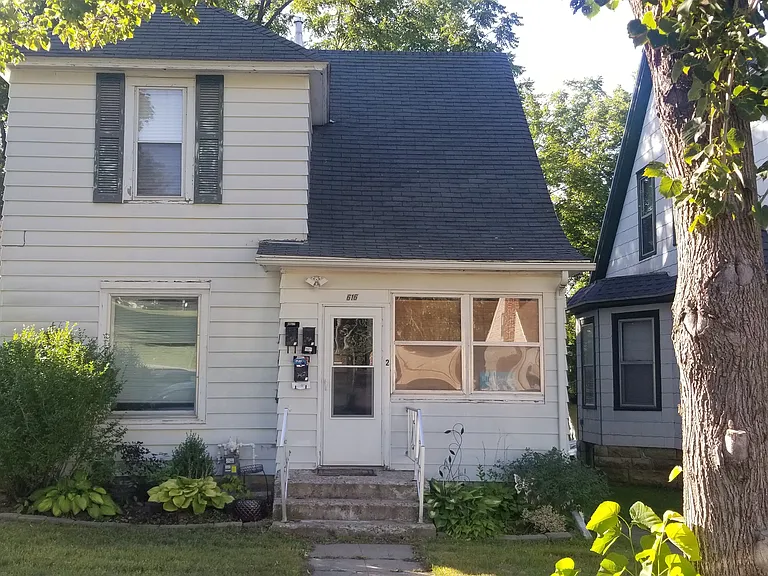 616 S 4th St — Photo 1