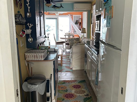 Galley kitchen- fully equiped