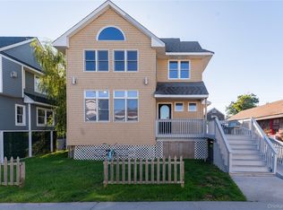 22 Bungalow Walk, Ocean Beach, NY 11770