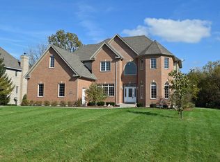 8420 Redtail Dr, Crystal Lake, IL 60014