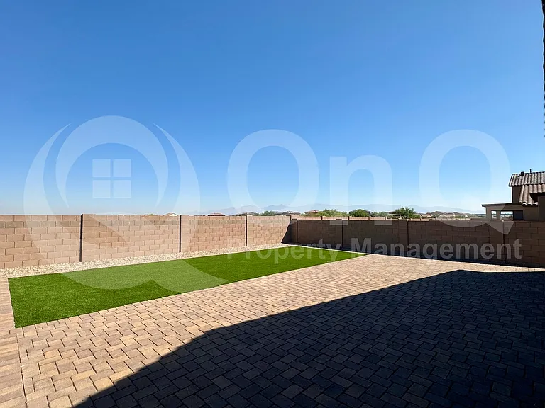 7448 S Camino Cardal — Photo 31