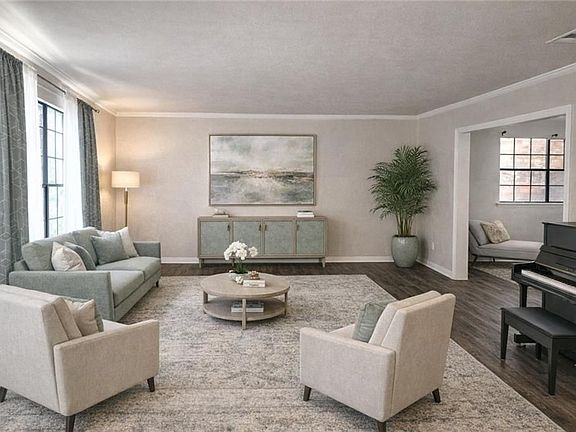 2nd image of 12 Chateau Magdelaine Dr