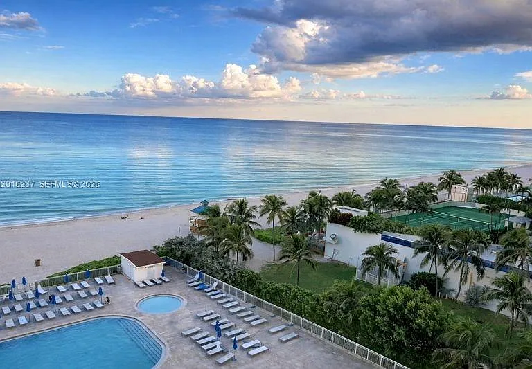19201 Collins Ave #707 — Photo 3