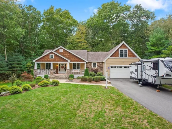 350 Spruce St, Bridgewater, MA 02324