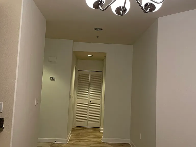 423 7th St #108 — Photo 3