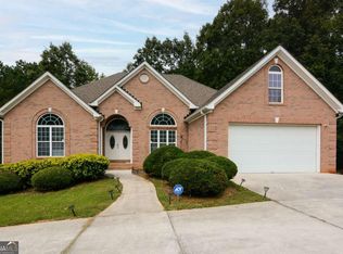 560 Clearbrook Dr, Covington, GA 30016