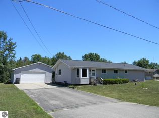 559 Cedardale Rd, Rose City, MI 48654