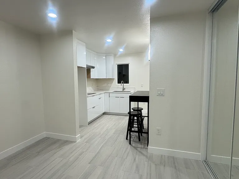 7616 Flanders Dr #7614 — Photo 3