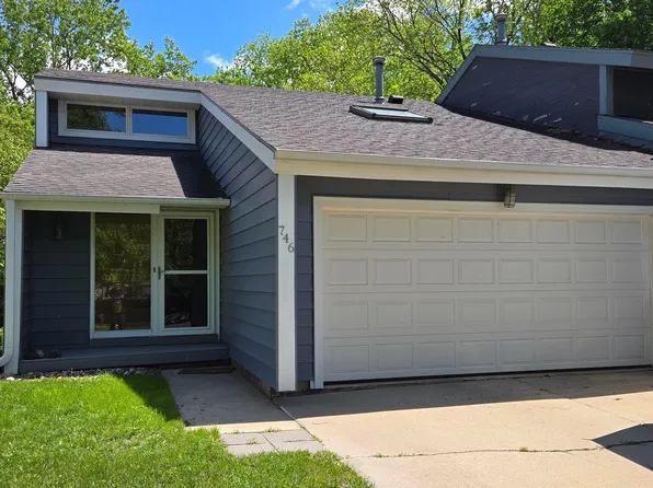 746 Neville Ct SE, Rochester, MN 55904