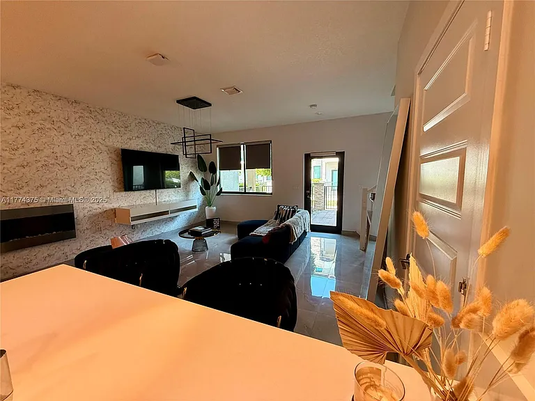 4750 NW 83rd Path — Photo 15