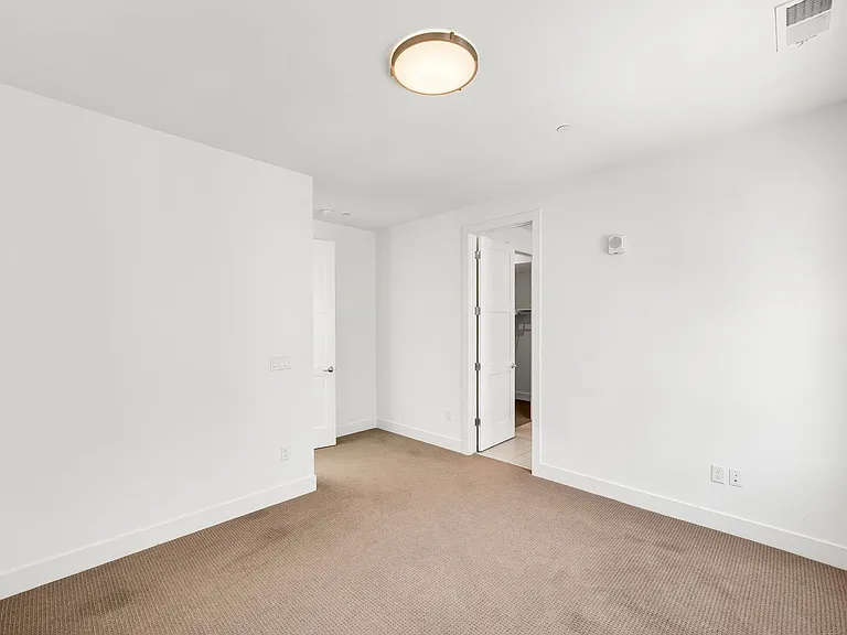 4263 E 8th Ave — Photo 21