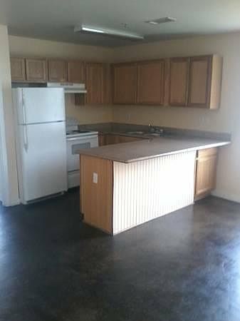 2nd image of 350 Westbury Glen Ln