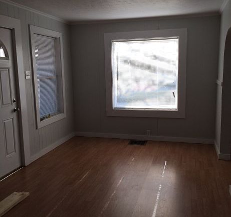 4th image of 1020 N Denny St