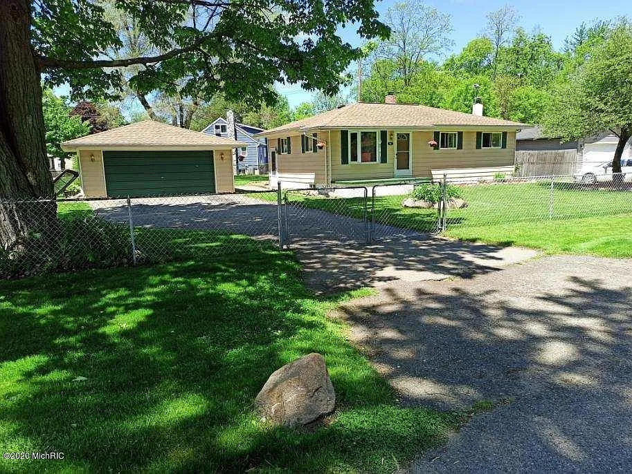 254 Rustic Cir photo 1