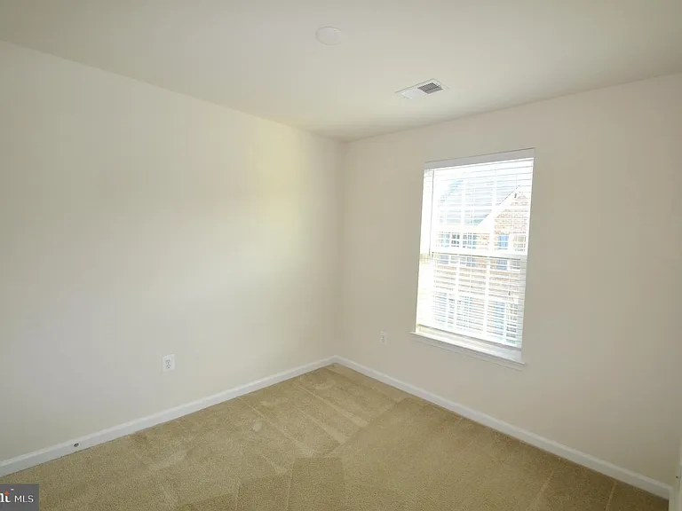 42618 Drazenovich Epoch Ter — Photo 37