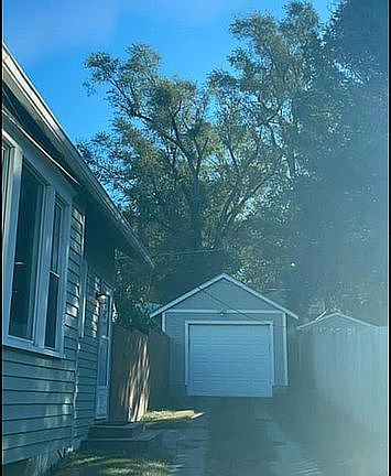 3rd image of 405 S 31st St