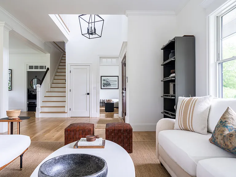 207 Cornelius Dr — Photo 14