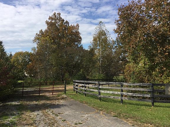 4th image of 4951 Tates Creek Rd