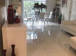 5271 SW 8th St APT 206, Miami, FL 33134