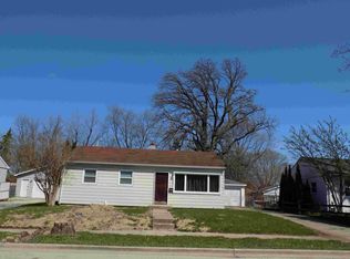 2003 Western Ave, Waukegan, IL 60087