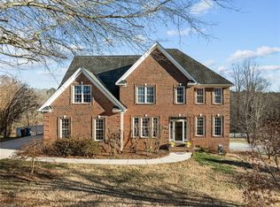 5910 Crutchfield Farm Rd, Oak Ridge, NC 27310