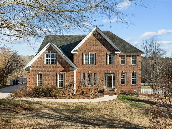 5910 Crutchfield Farm Rd, Oak Ridge, NC 27310