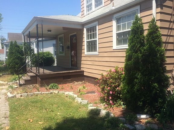 3rd image of 3410 Winchester Dr