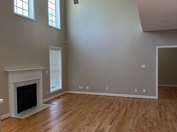 5th image of 11412 Greenbrooke Ct