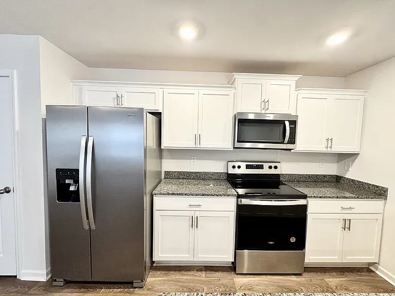 203 Oakmont Valley Trl — Photo 13