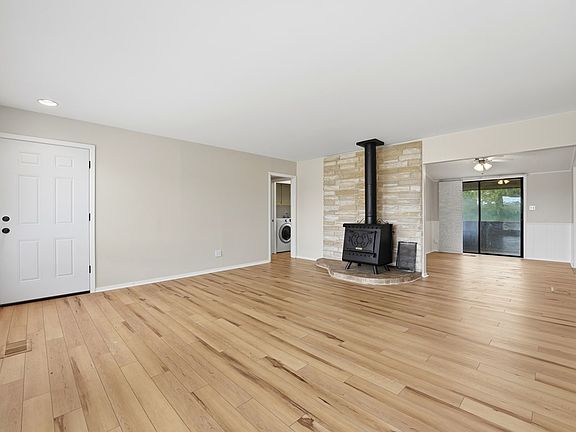 5th image of 127 Red Bud Hill Rd