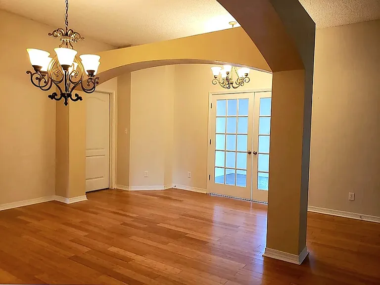 6492 Sarasota St — Photo 9