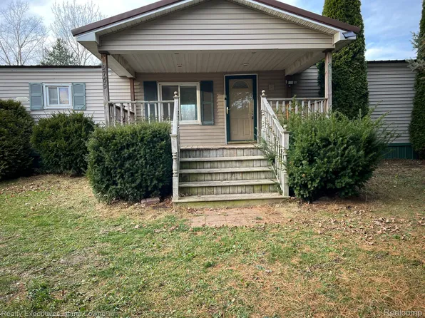 9769 Page Rd, Marlette, MI 48453